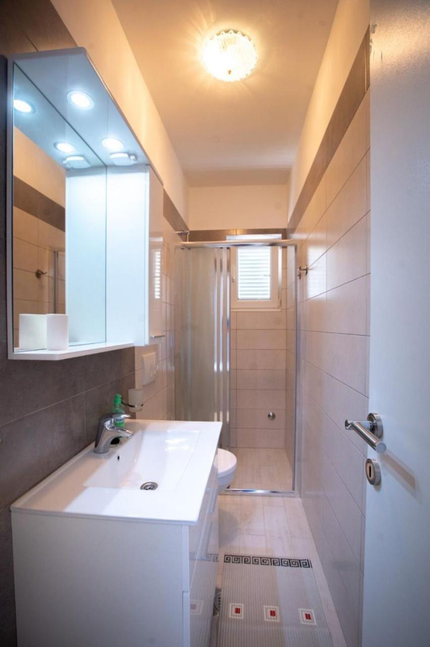 Apartments Marija Supetarska Draga Εξωτερικό φωτογραφία